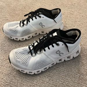 On Running - Cloud X - Size 6 - used for only two weeks